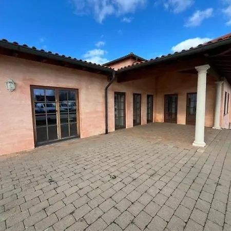 Pensionat Haus Ivan *
